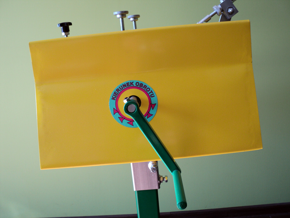 regulējama dimanta asināšanas iekārta lentzāģu slīpripai